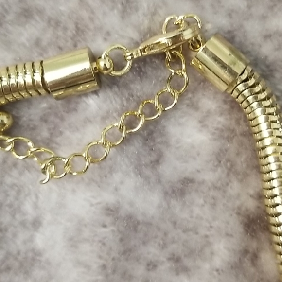 Gold Necklace - Picture 3 of 3